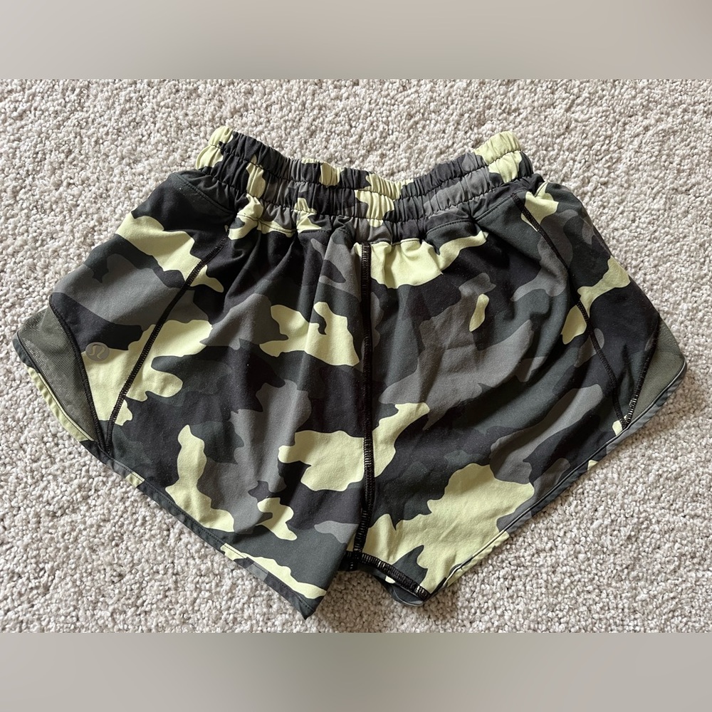 Lululemon Hotty hot shorts!